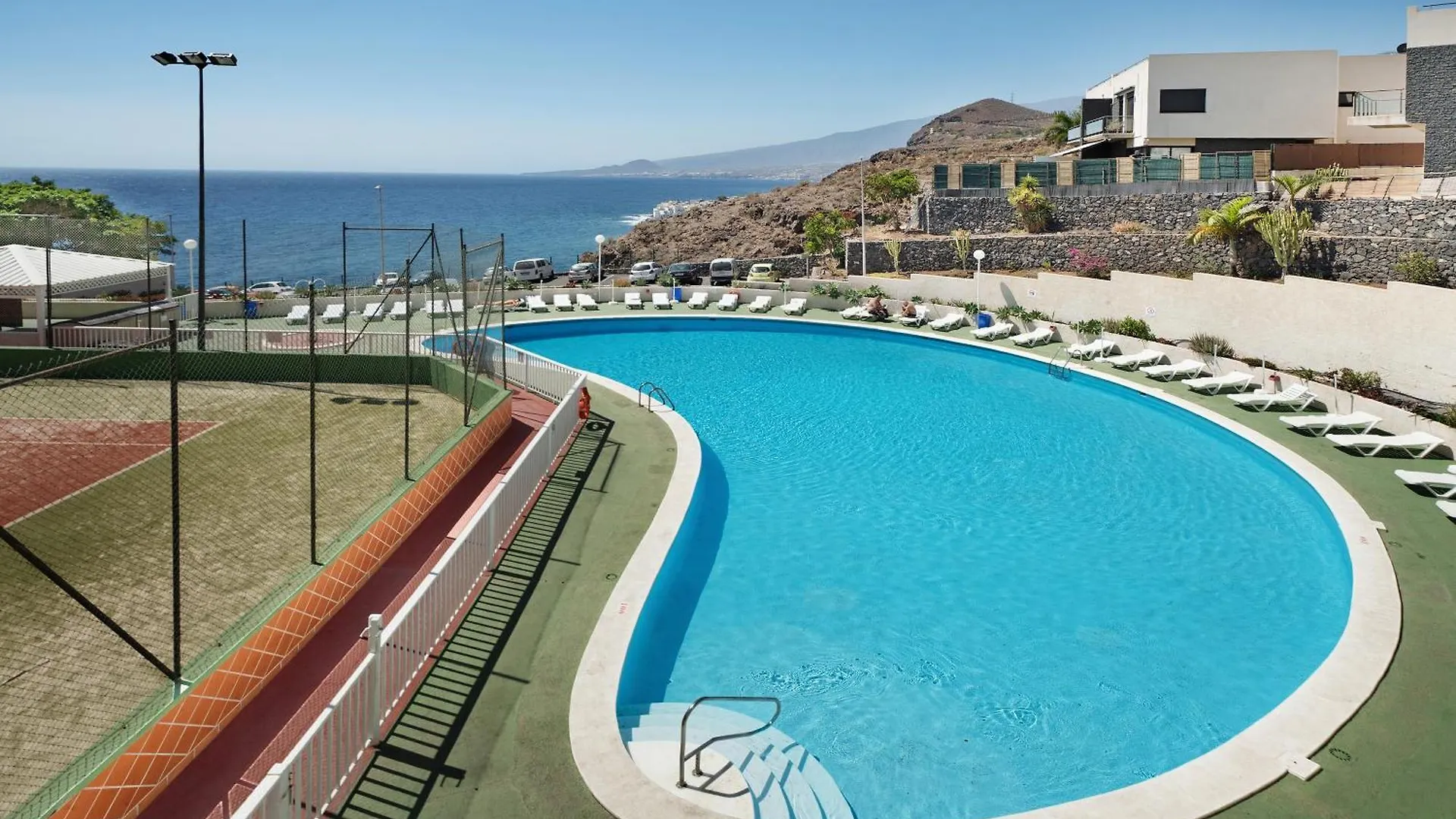 Jardines Del Mar Ocean View contacts